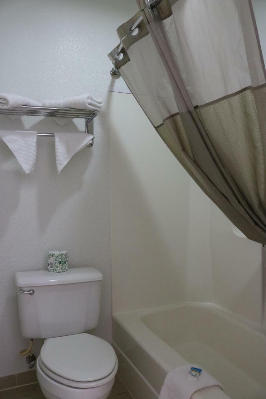 Heritage Inn & Suites เอลโดราโด ภายนอก รูปภาพ